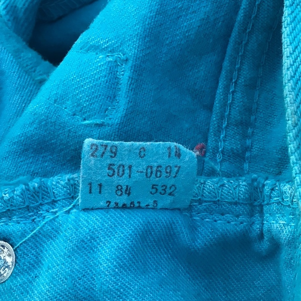 Levi's Vibrant Turquoise Straight Jeans vintage yr 84 USA 31/30 used conditions - Picture 7 of 16